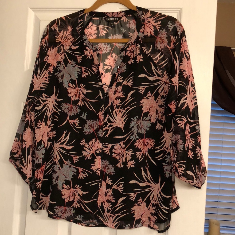 Express Blouse - Picture 3 of 4